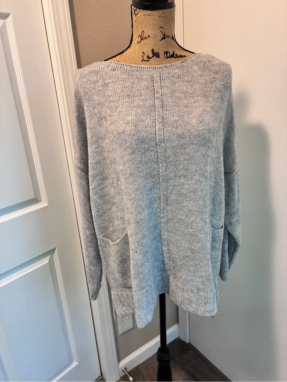 Cato Light Gray Knit Scoop Neck Sweater with Pockets